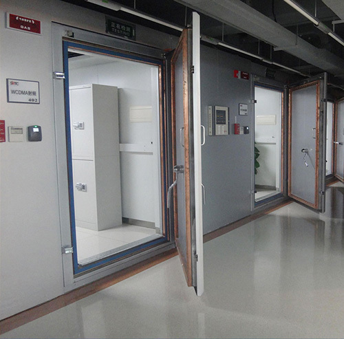 電磁屏蔽機房建設應選用什么樣的材料?