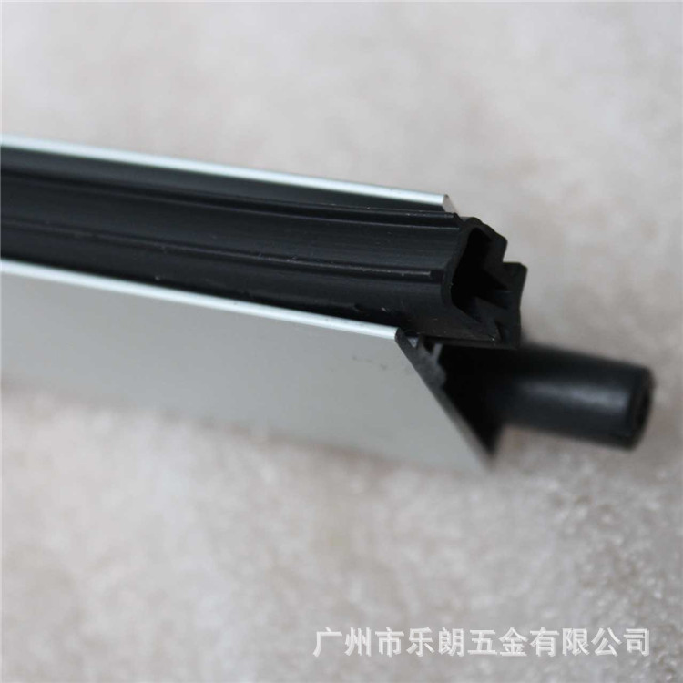樂(lè)朗五金RDA-31 門(mén)底防塵器